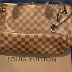 Louis Vuitton PM Neverfull Damier pattern